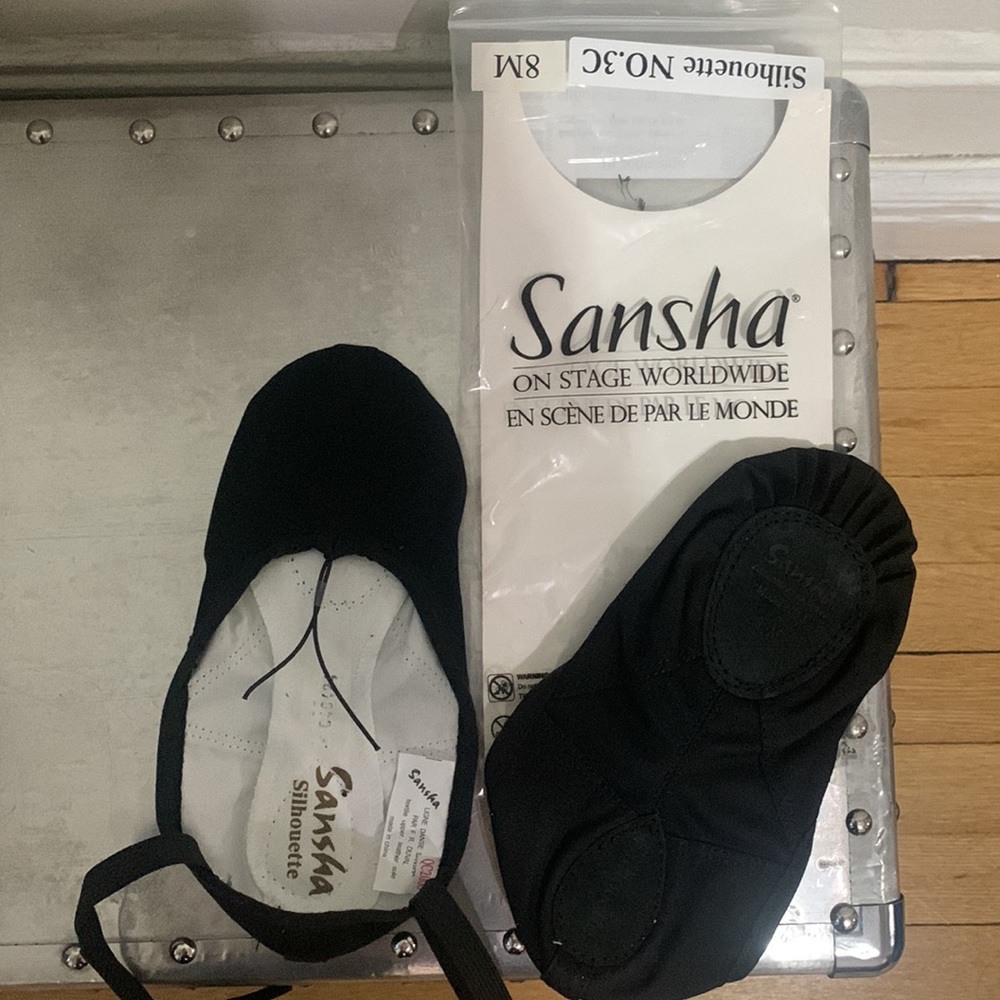 Brand new Sansha silhouette split sole ballet shoes in black size 7.5 women’s